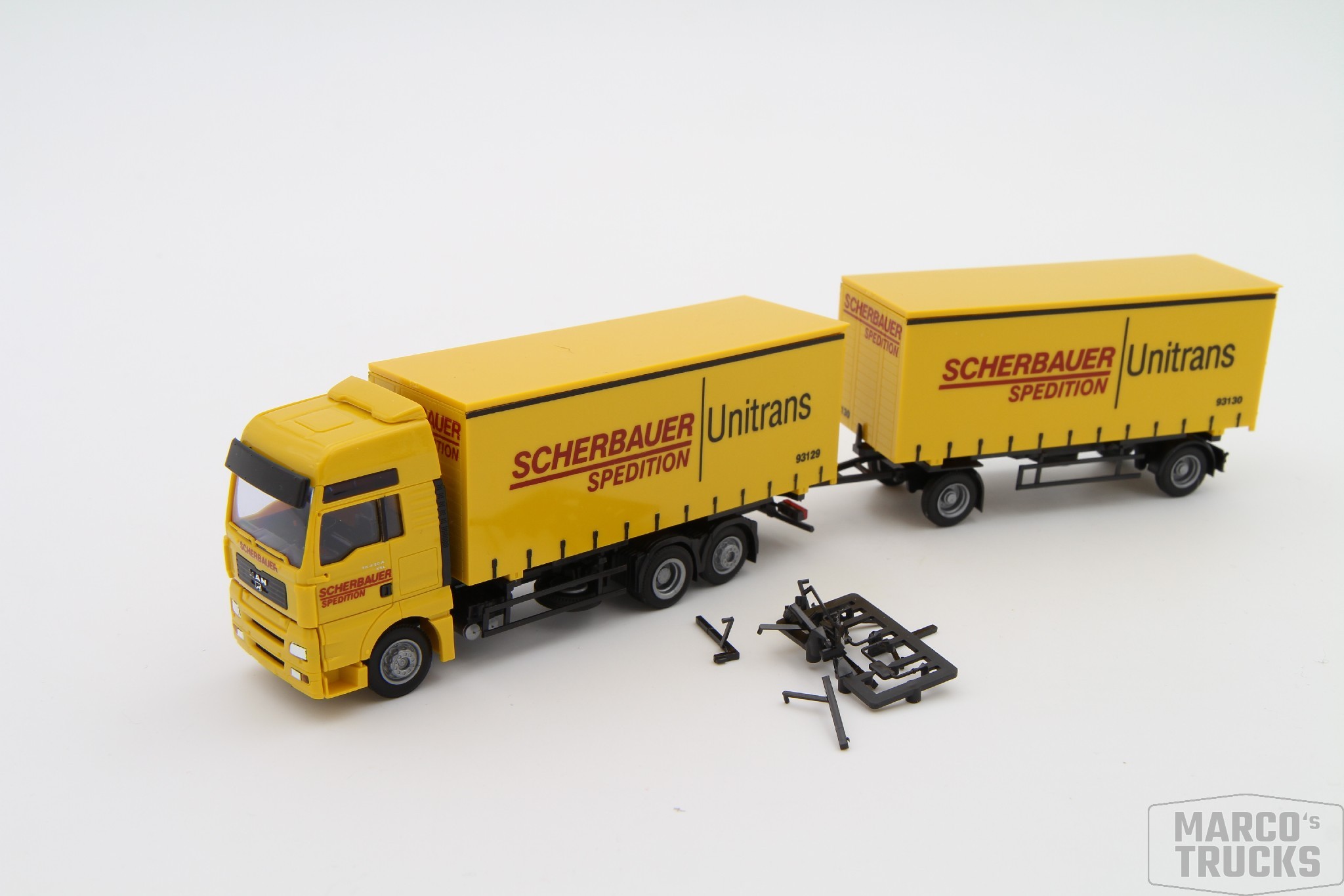 Camion MAN TGA XXL avec remorque bateau - voiture miniature de collection