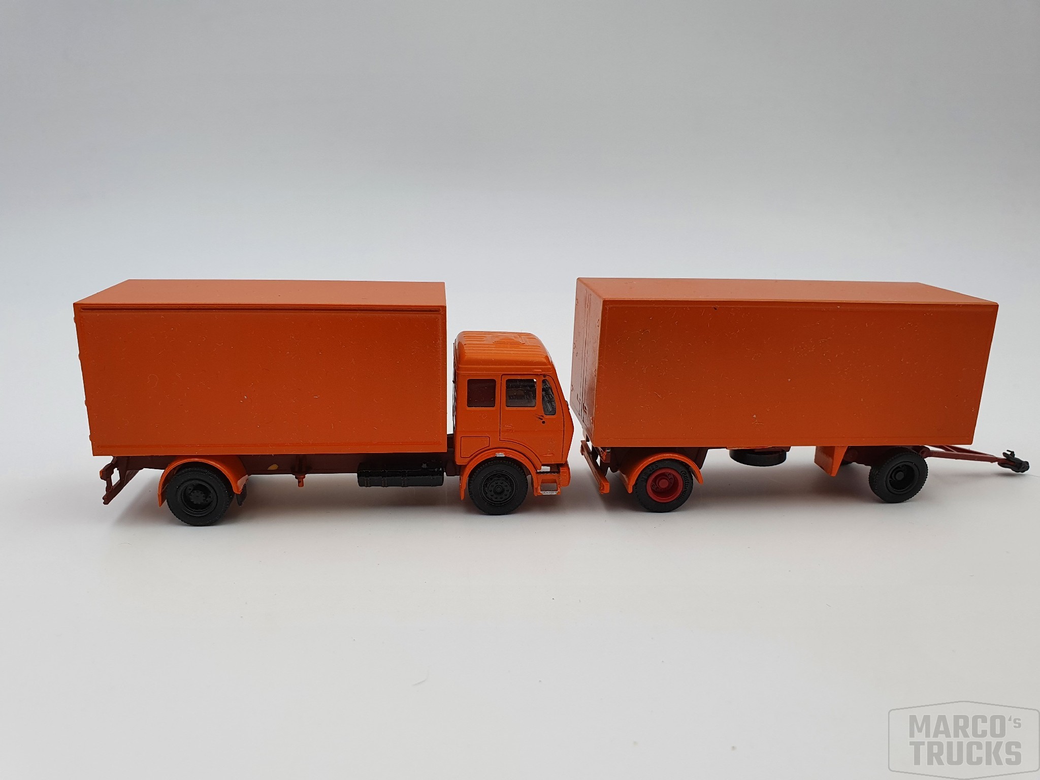 Herpa Albedo Volvo F12 GL Hängerzug weiß/blau „Deutrans Eigenbau 1:87