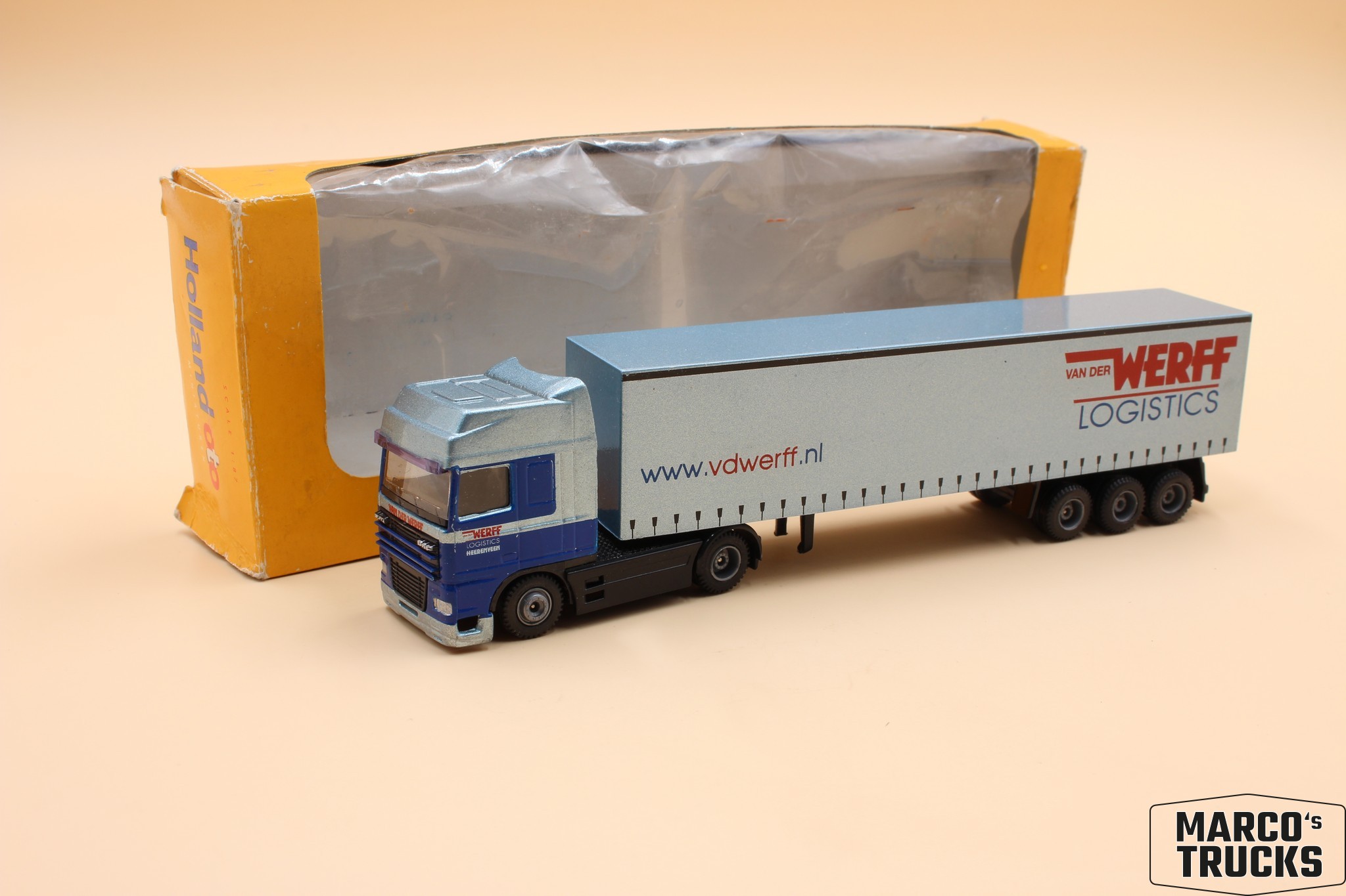 Holland-Oto DAF XF 95 semi-trailer truck 