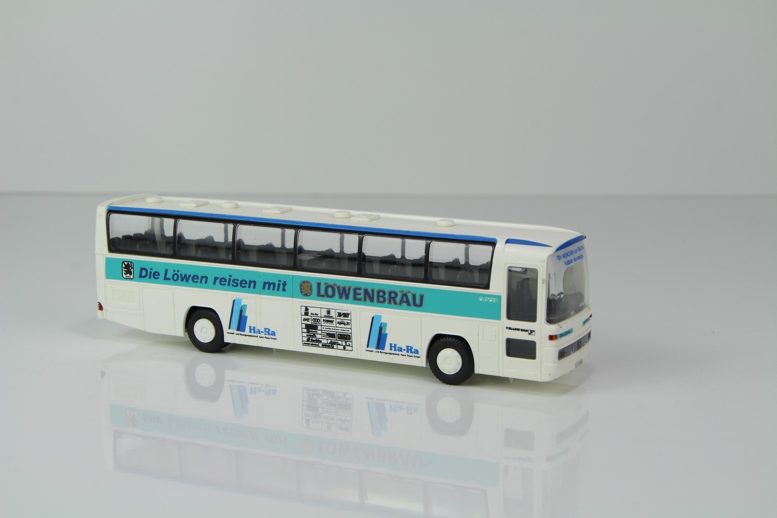 1//87 Rietze MB O 303 1860 München Löwenbräu